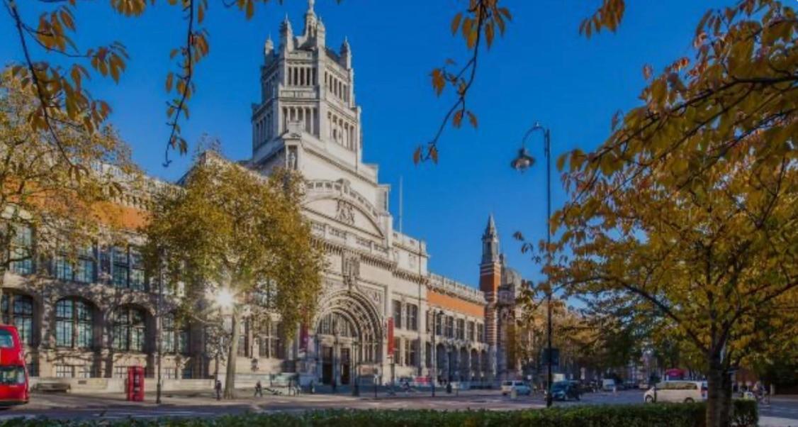 Beautiful 2 King Size Beds 2 Bath- Sleeps 5 In Earls Court Apartment London Bagian luar foto