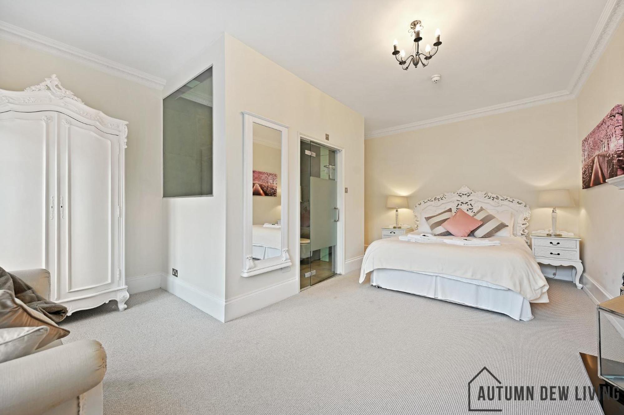 Beautiful 2 King Size Beds 2 Bath- Sleeps 5 In Earls Court Apartment London Bagian luar foto