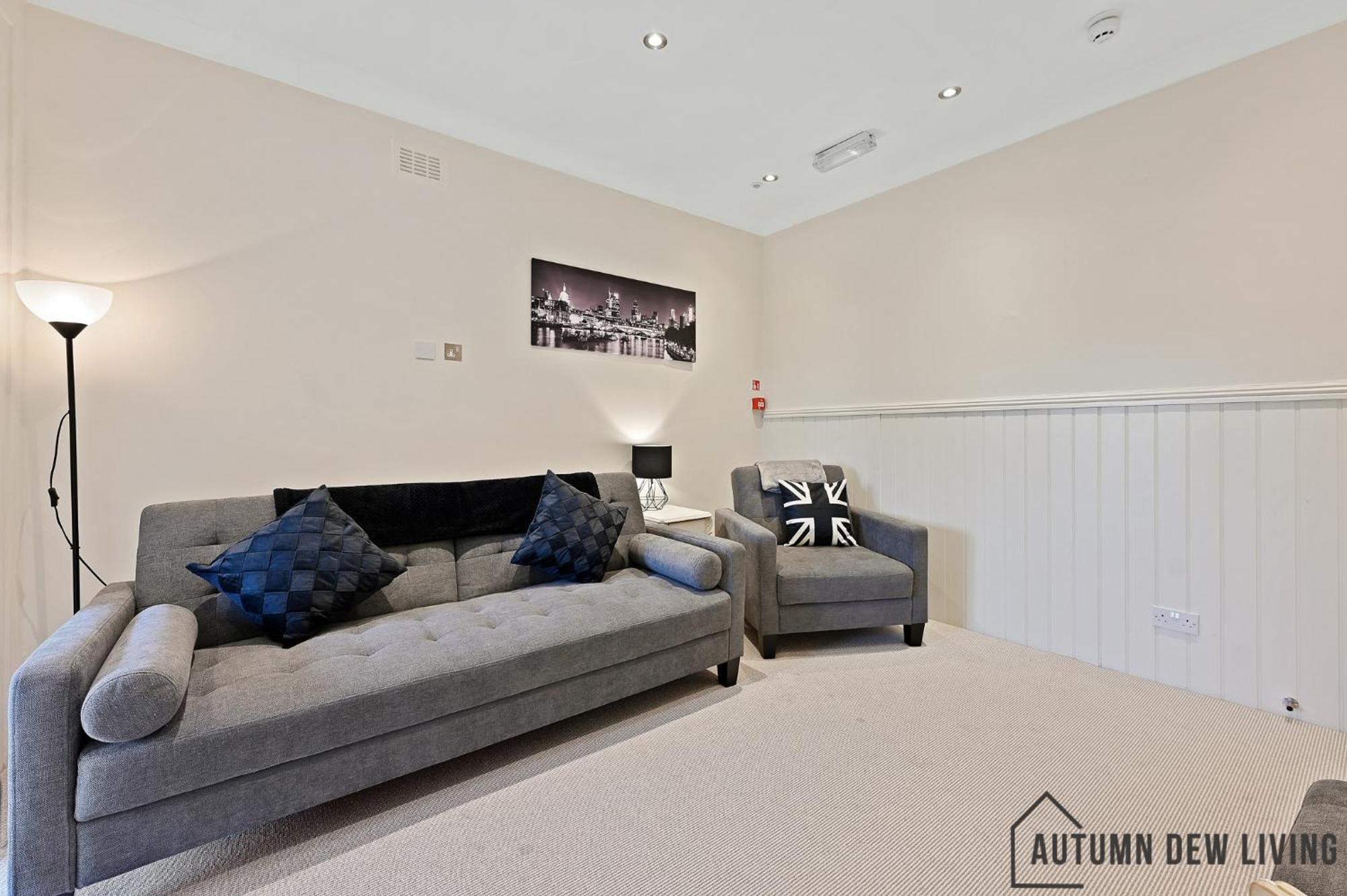 Beautiful 2 King Size Beds 2 Bath- Sleeps 5 In Earls Court Apartment London Bagian luar foto